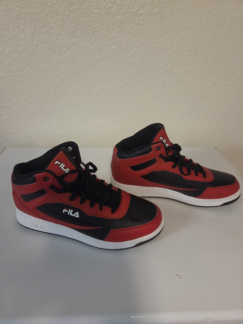 FILA Men's Red & Black High-Top Sneakers